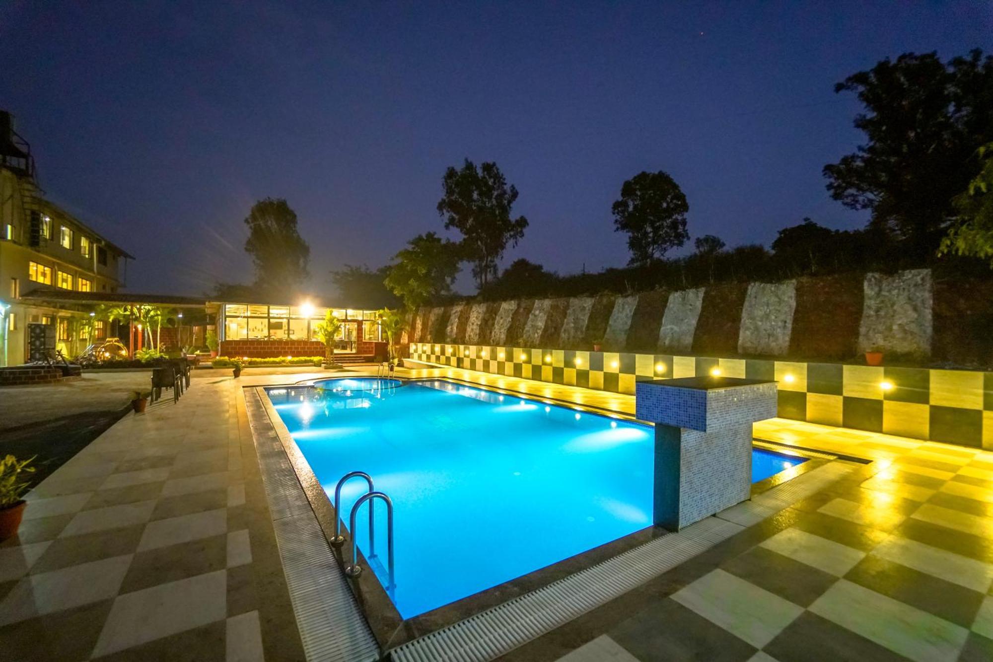 Treebo Trend Jeevan Village Bhilar Mahabaleshwar Panchgani Buitenkant foto